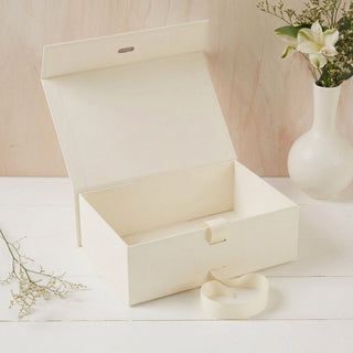 Medium 'Memories of a Beloved Cat' Memory Keepsake Box - Angel & Dove